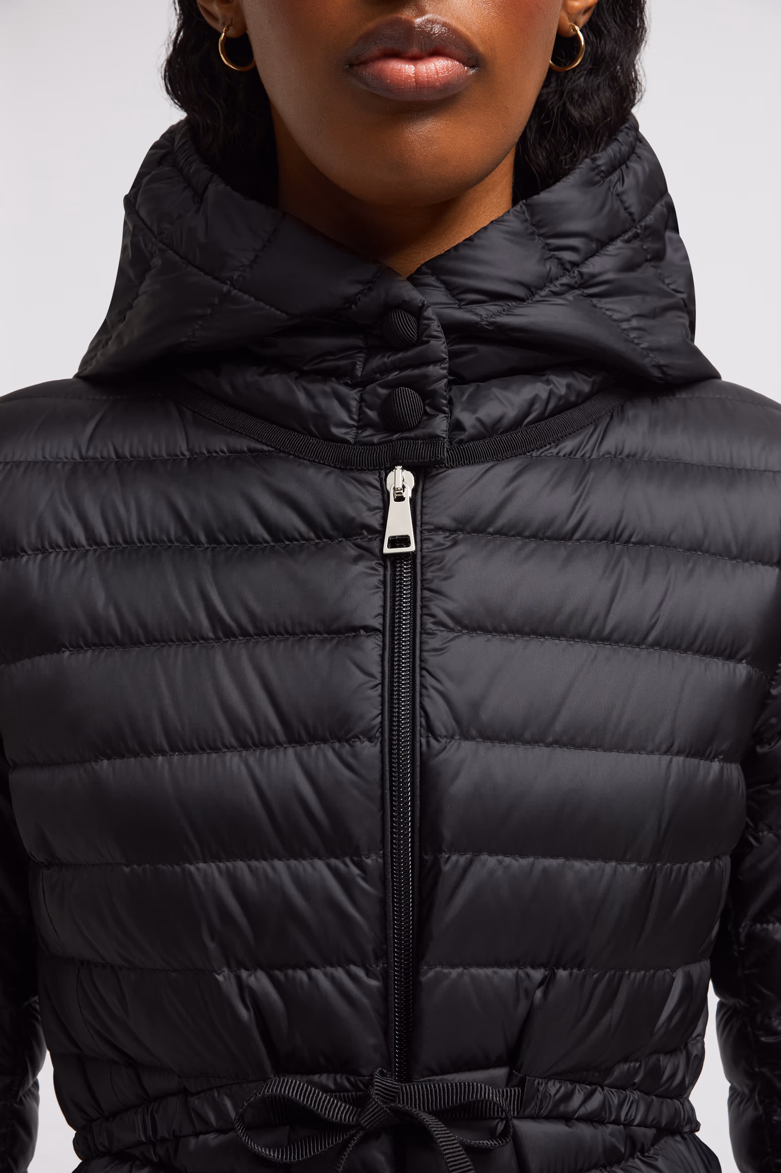 Doudoune longue à capuche ajustée et évasée Barbel Femmes Noir Moncler 7